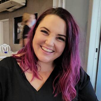 的化身 .Ida-Louise