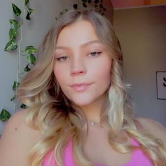 The avatar of Bailey