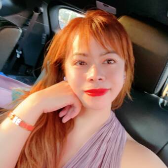 The avatar of Evelyne