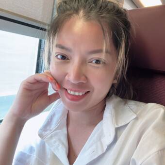 الصورة الرمزية لـ Nhi