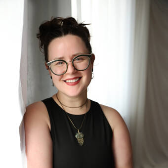 次のアバター： Emily