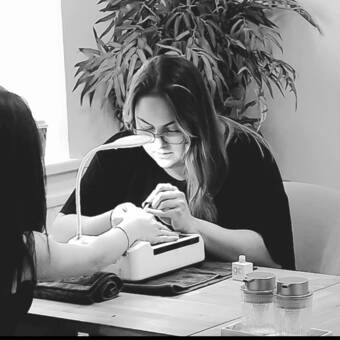 次のアバター： Beth