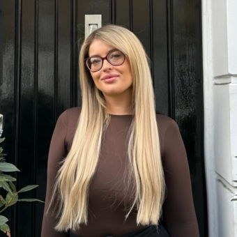 The avatar of Alexandra