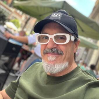 The avatar of Karlos