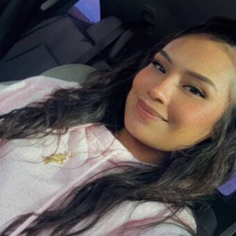 次のアバター： Lucia