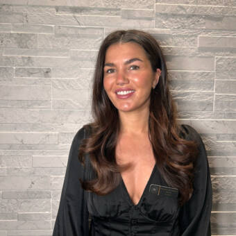 次のアバター： Megan