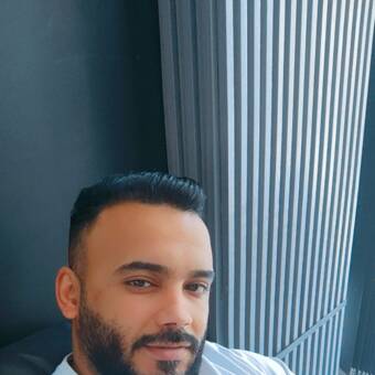 Henkilön Hosam avatar