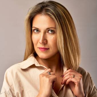 次のアバター： Olga