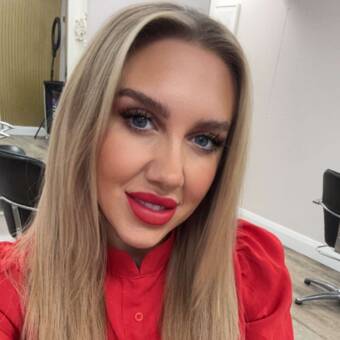 The avatar of Charlotte