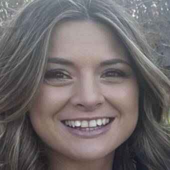 次のアバター： Kirsty