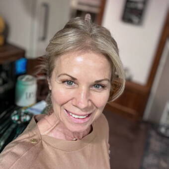 The avatar of Michelle