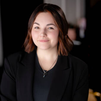 次のアバター： chloé