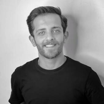 Henkilön Resha avatar