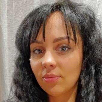 次のアバター： Marina