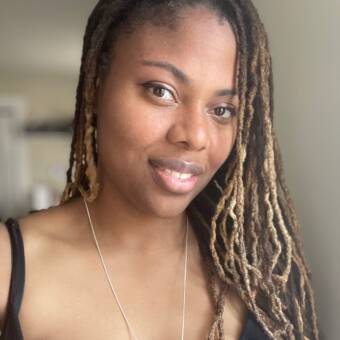 الصورة الرمزية لـ DAndra