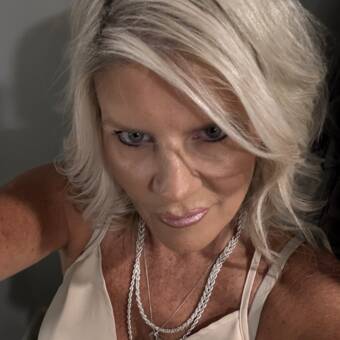 The avatar of Brenda