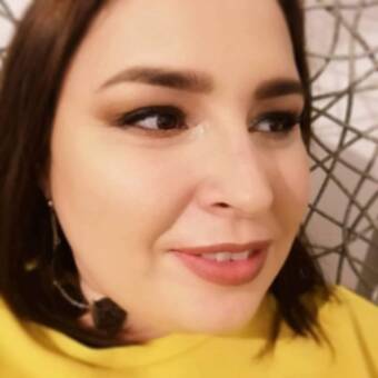 The avatar of Isabela