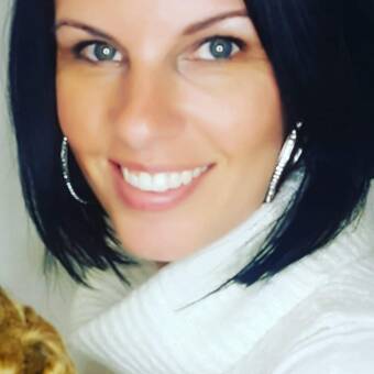 الصورة الرمزية لـ Lee