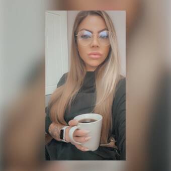 The avatar of Daniella