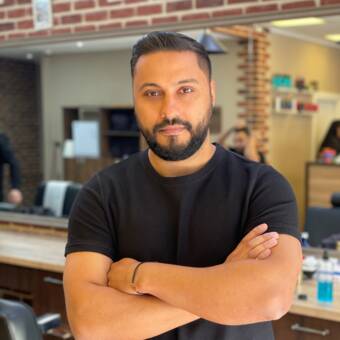 الصورة الرمزية لـ Daniel