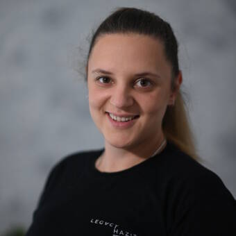 次のアバター： Histina