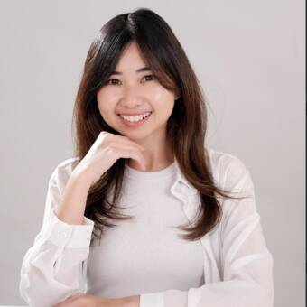 次のアバター： Livia 