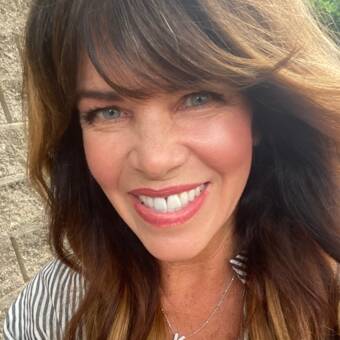 次のアバター： Kathy