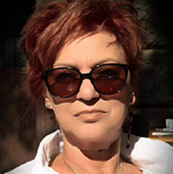 次のアバター： Мария