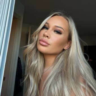 The avatar of Amanda