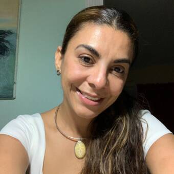 次のアバター： Lourdes