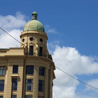 次のアバター： Micky