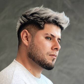 The avatar of Anderson