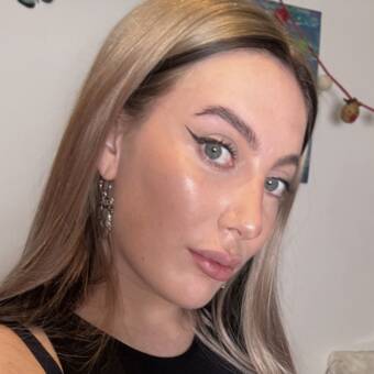 The avatar of Hannah