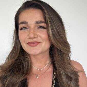 次のアバター： Natalie