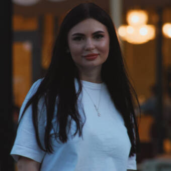 The avatar of AĻONA TOP