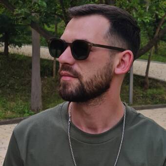 The avatar of Franci