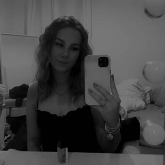 The avatar of Maddie