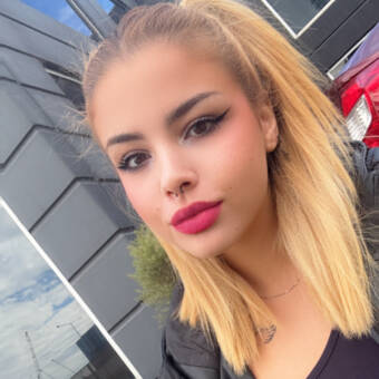 Avatar Liza | she/her