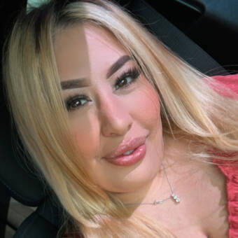 Avatar Adrianna