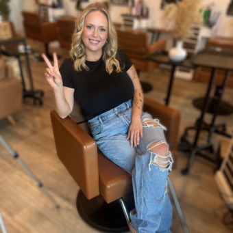 次のアバター： Allie