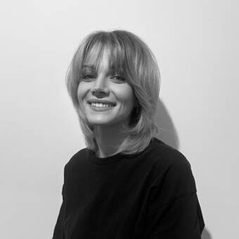 次のアバター： Bri