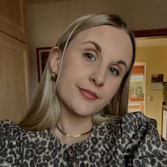 The avatar of Christina