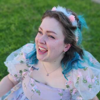 The avatar of Maddie