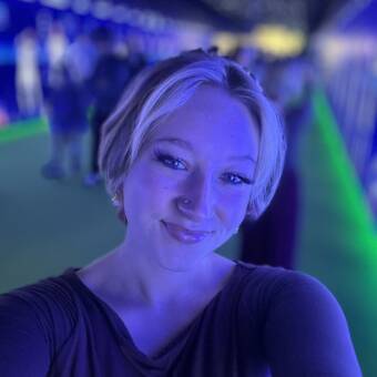 The avatar of Adrianna (FEMALE)