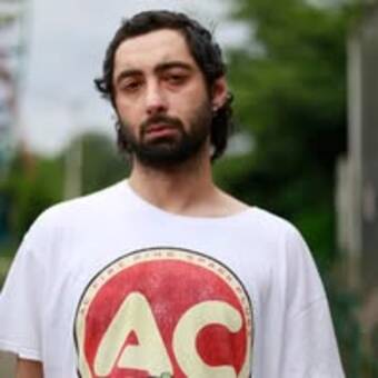 Аватарът на John zviad