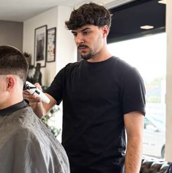 The avatar of Ricardo