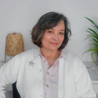 O avatar de Dr. Mina Laura