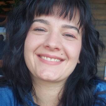 Аватарът на Charmoné