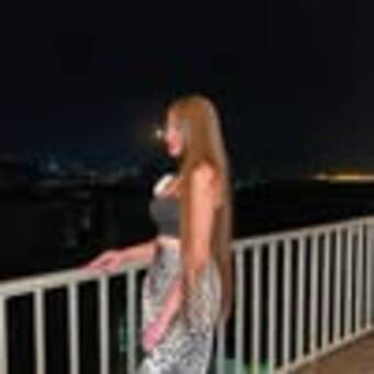 次のアバター： Fatima