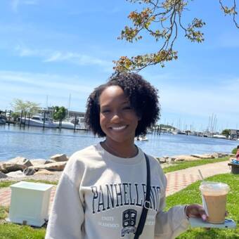 The avatar of Monica